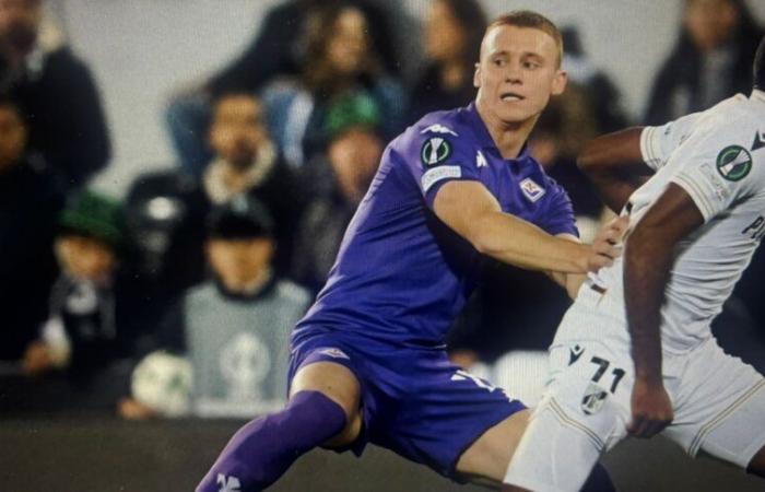 Fiorentina in the Conference round of 16. Mandragora catches Guimaraes again in the final