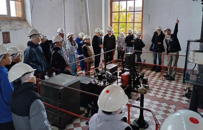 Castres. Pesquet middle school students discover heritage