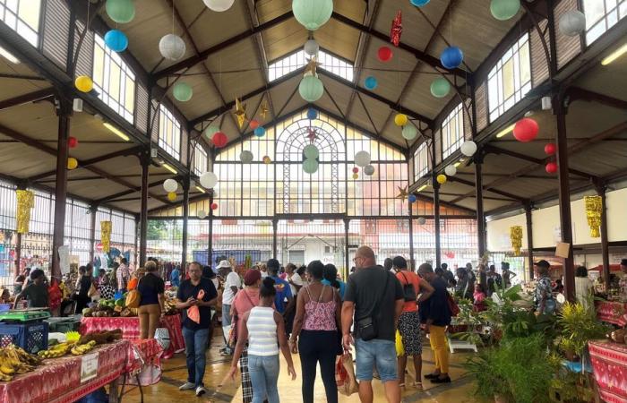 PROGRAM. Numerous Christmas markets in the towns of Martinique bring the holiday atmosphere to life