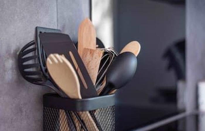 Are your black plastic kitchen utensils poisoning you?