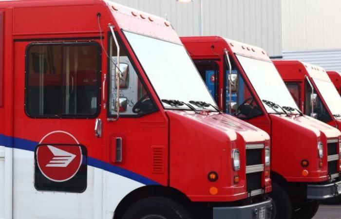 Canada Post confirms that letters addressed to Santa Claus will be delivered