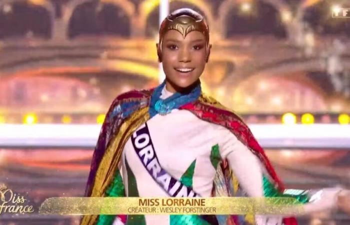 Competition in France: Miss Lorraine “paraded with the costume backwards”