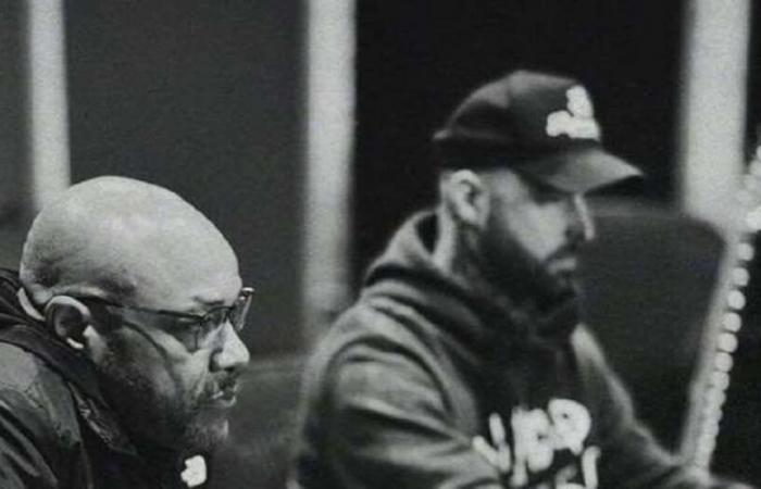 A first solo album for Howard Jones (ex-Killswitch Engage), in the studio with Josh Gilbert