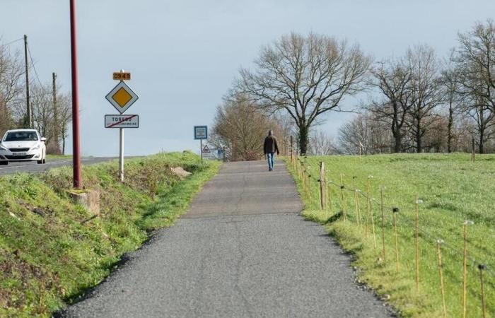 Near Cholet, the strategy of soft connections extends between the towns