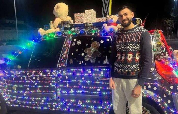 In Istres, his customized car shines brightly for Christmas