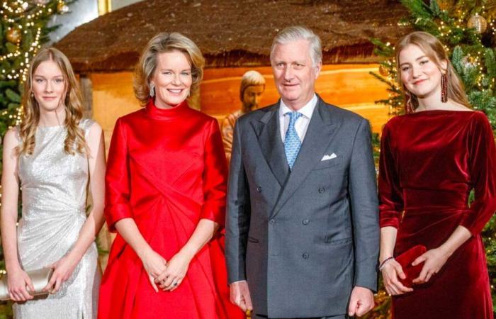 Princess Elisabeth in velvet and Princess Éléonore in silver to accompany King Philippe and Queen Mathilde to the Christmas concert