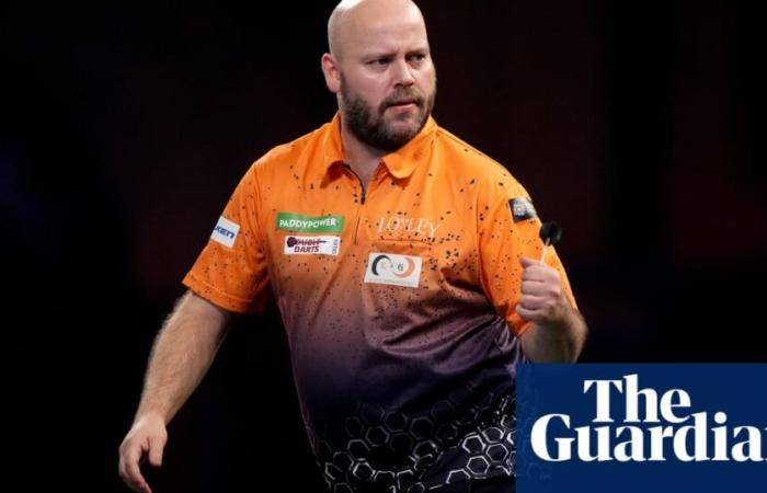 Christian Kist hits nine-darter at PDC world championship but loses match | PDC World Championships