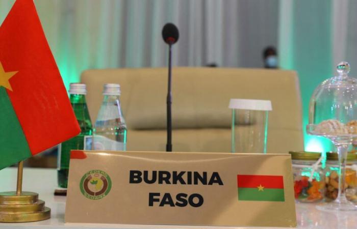 Four French people detained in Burkina Faso released with the help of Morocco