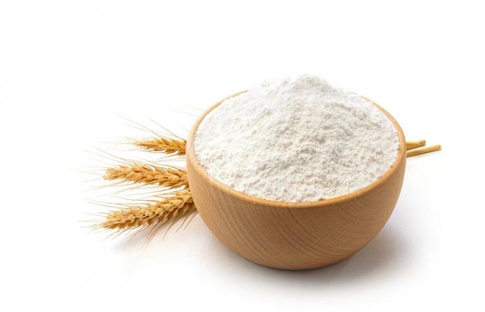 To prevent fetal malformations, vitamin B9 in flours?