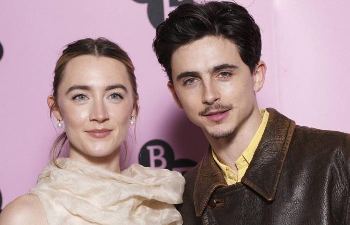 Timothée Chalamet meets his great friend the actress Saoirse Ronan in London