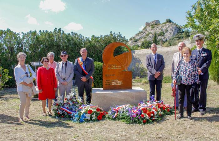 Jean Moulin, the artist, the prefect, the resistance fighter… the immortal hero