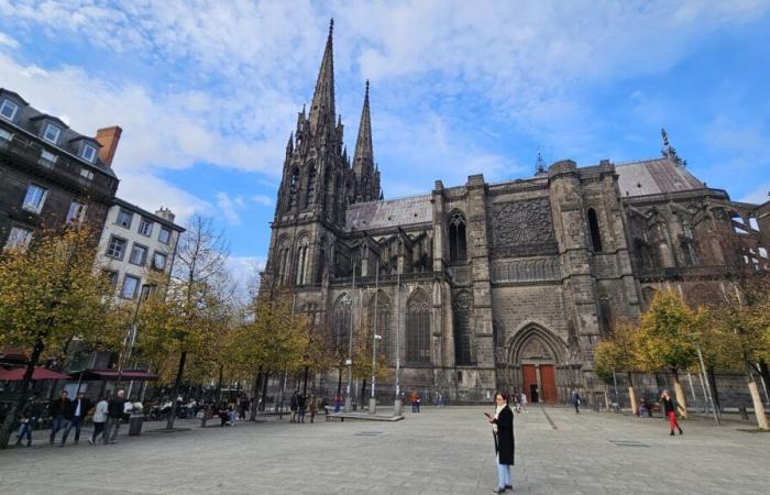 Clermont-Ferrand. The city is gaining inhabitants according to INSEE: here are the figures