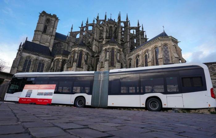 Le Mans Metropolis presents its future articulated hydrogen bus