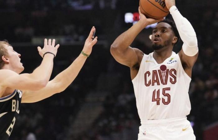 Donovan Mitchell scores 27 as Cavs improve to 15-1 at home, roll over NBA Cup champion Bucks 124-101 | Sports