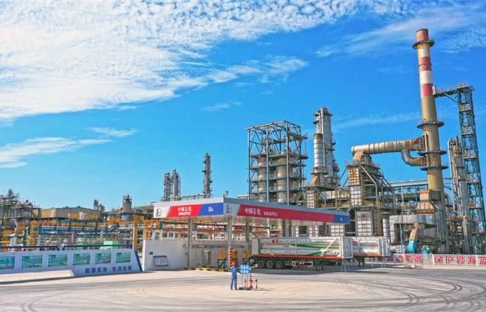 China builds hydrogen production project from seawater