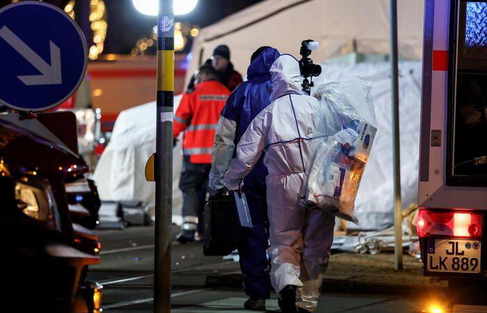 Attack on Christmas market, two dead in Germany – News