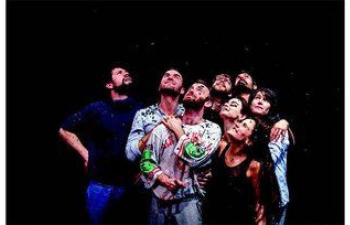 Theater. The Bajour collective harvests the young years