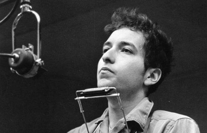 Voice of a generation? Dylan’s is much more than that. — Harvard Gazette