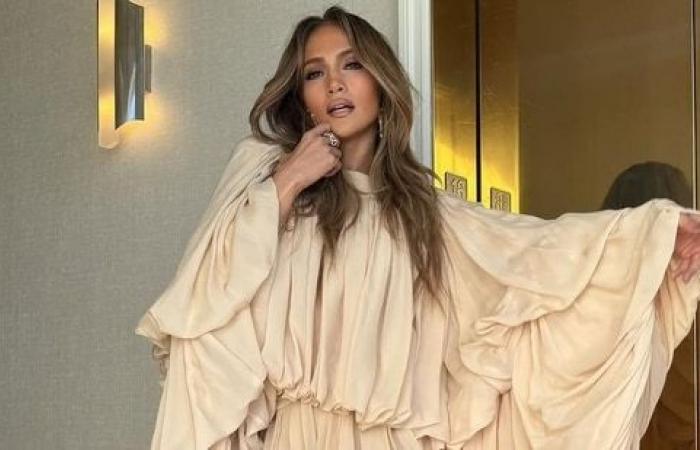 Hollywood News Live Today December 21, 2024 : Jennifer Lopez admits to ‘struggles’ amid Ben Affleck split, opens up about motherhood challenges