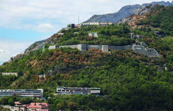 Photo exhibition of the Focus Grenoble association at the Bastille