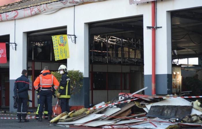 burnt down, the Jonzac barracks quickly got back into operation