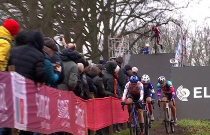 Canada’s Rafaelle Carrier wins Junior race at Hulst World Cup