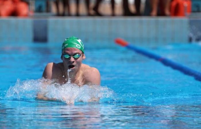 Léon Marchand easily dominates the 50m breaststroke at the Reunion meeting