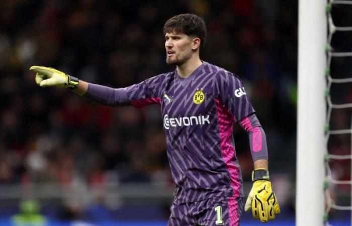 An XXL offer for this Dortmund goalkeeper?