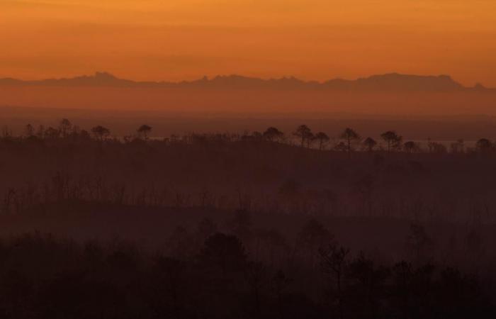 In pictures. The mirage of the Pyrenees, always spectacular, above the Pilat dune