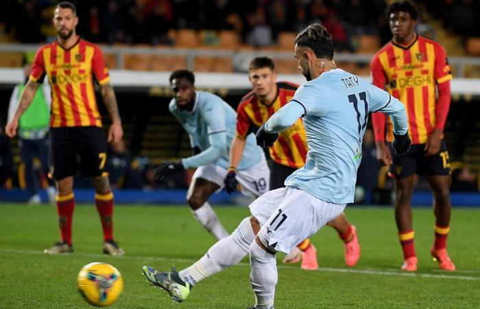 Lecce-Lazio 1-2: goals from Castellanos, Tete Morente and Marusic. Salentini with 10 men for the entire second half: Guilbert sent off