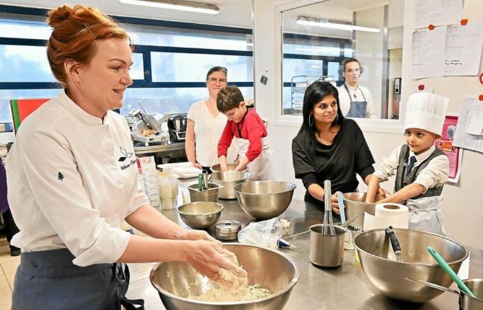 In Plougonvelin, the starred chef hosts a Yule log workshop with children from Morvan hospital