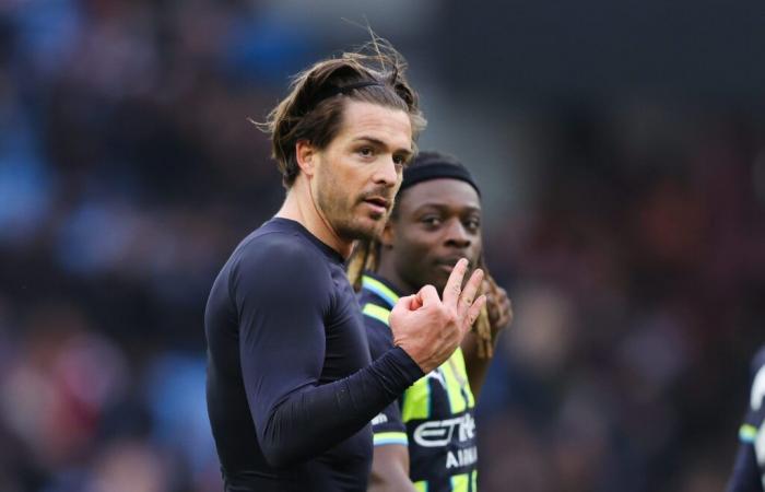 Grealish can't take it anymore, with a gesture he reacts to the Aston Villa fans: Guardiola makes proselytes