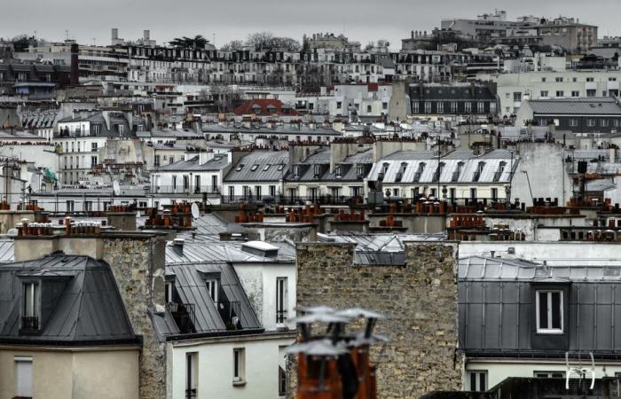 Why is Paris losing as many inhabitants as Seine-Saint-Denis gains every year?