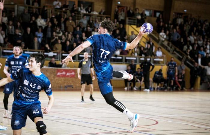 Saint-Cyr consolidates its first place before the break against Poitiers