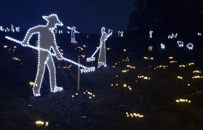 The largest illuminated Christmas nativity scene in France is located in this village in Aude