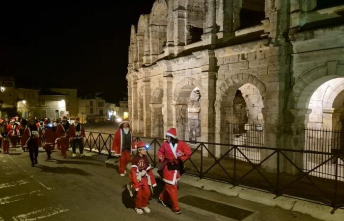 EVENING FACT 550 Santas took part in the first Christmas run Arles