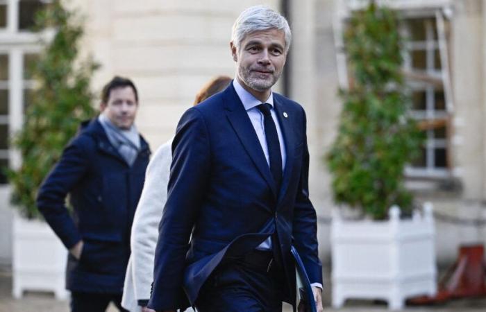 Laurent Wauquiez refused to join the government and is awaiting guarantees from François Bayrou for LR participation