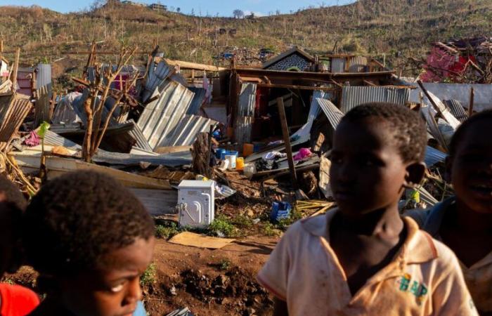 Mayotte awaits additional help after the departure of Emmanuel Macron; running water supply partially restored to Mamoudzou