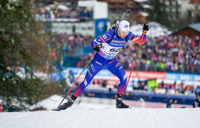 two French people on the podium of the pursuit