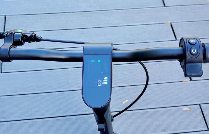 This coupon wipes out the price of the versatile Atomi E20 electric scooter