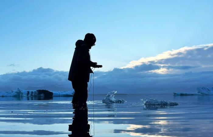 “We hear like a running tap. We become aware of global warming”, Estelle Transon, an artist in search of sounds in Greenland