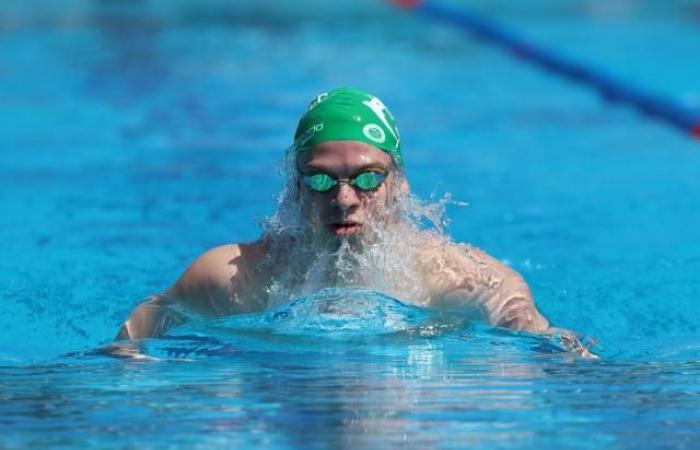 Léon Marchand wins the 100m breaststroke at the Réunion meeting, his third victory in as many races