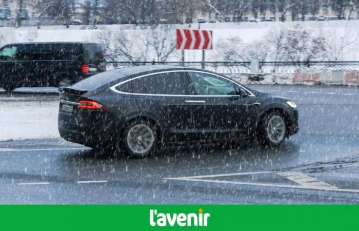 Auto: how to drive on a slippery road with an electric car?