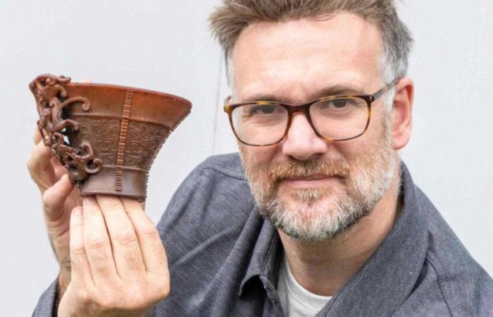 Rediscovered by chance in a garage, a Chinese “magic cup” sells for more than 20,000 euros at auction