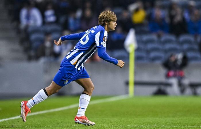 For his first start with Porto, this young Portuguese talent burst onto the screen