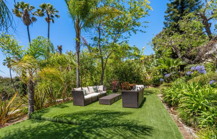 Helen Mirren Lists L.A. Home for $15M