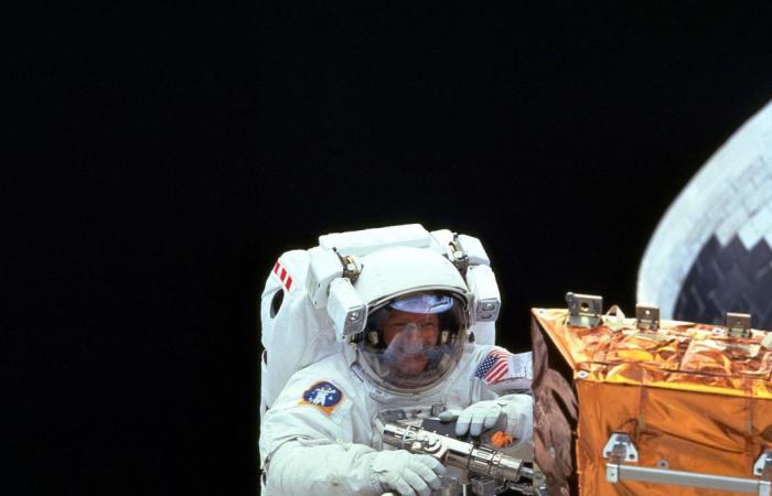 Claude Nicollier was floating in space 25 years ago