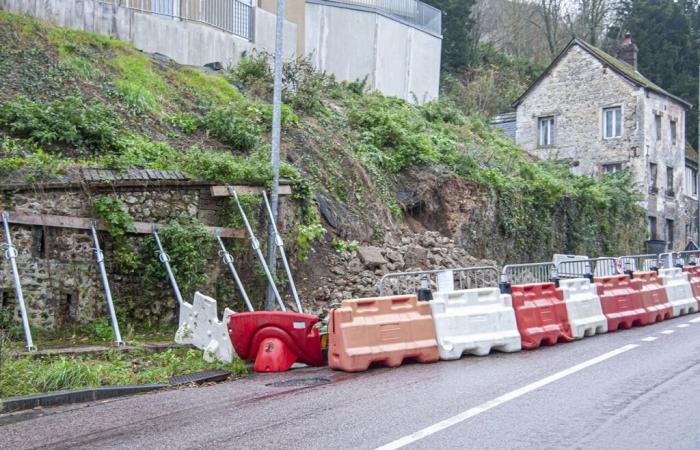 Rain, heavy goods vehicles, new residence… Near Rouen, a landslide encroaches on the departmental road