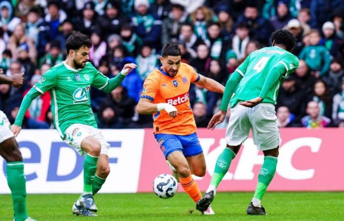 Maupay shares a Cazarre song to calm ASSE