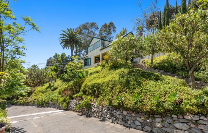 Helen Mirren Lists L.A. Home for $15M